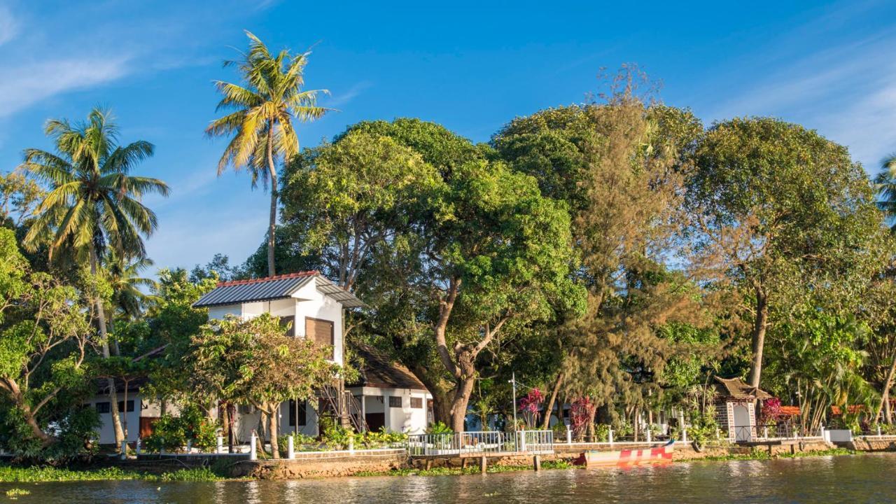 Warmth Lake Haven Alappuzha ภายนอก รูปภาพ
